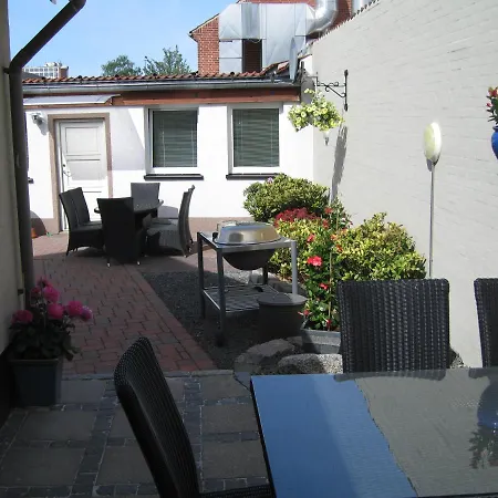 Amalie & Oda ve Kahvaltı