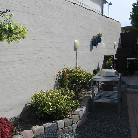 Amalie & Bed and Breakfast 4*