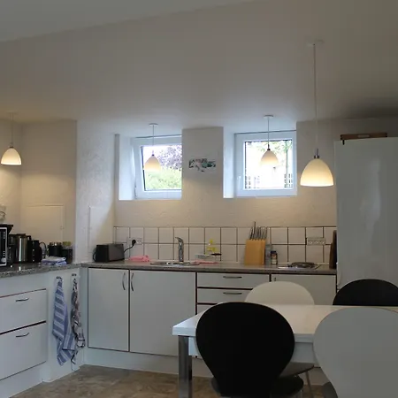 Amalie & Oda ve Kahvaltı 4*