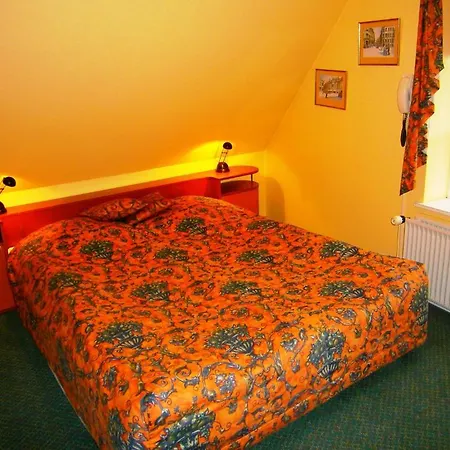 Amalie & Oda ve Kahvaltı