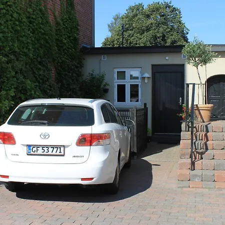 Bed and Breakfast Amalie & 4*