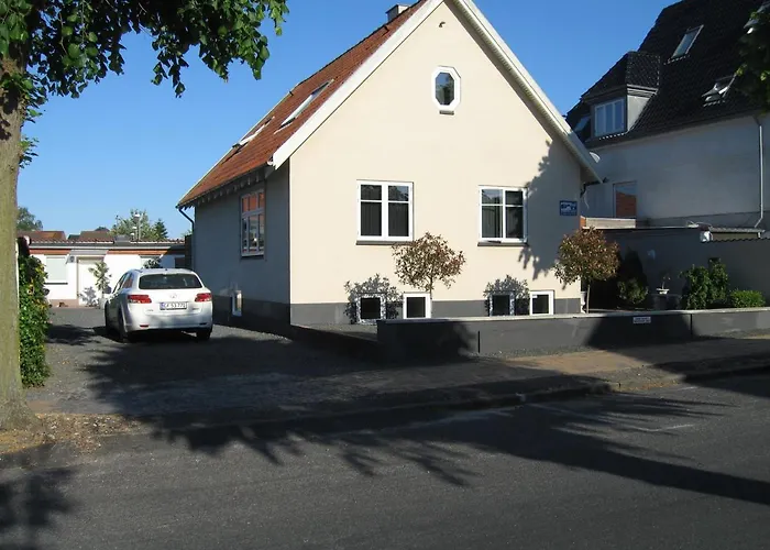 阿马里住宿加早餐公寓 住宿加早餐酒店 4*