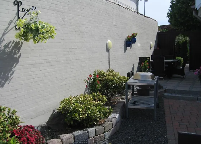 Amalie & Bed & Breakfast 4*